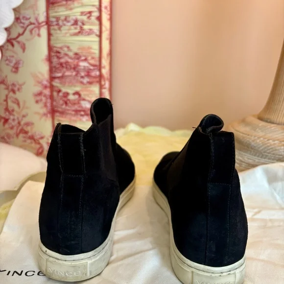 VINCE WOMENS' SUEDE BOOTIE WITH PLATFORM SOLE - Picture 4 of 5